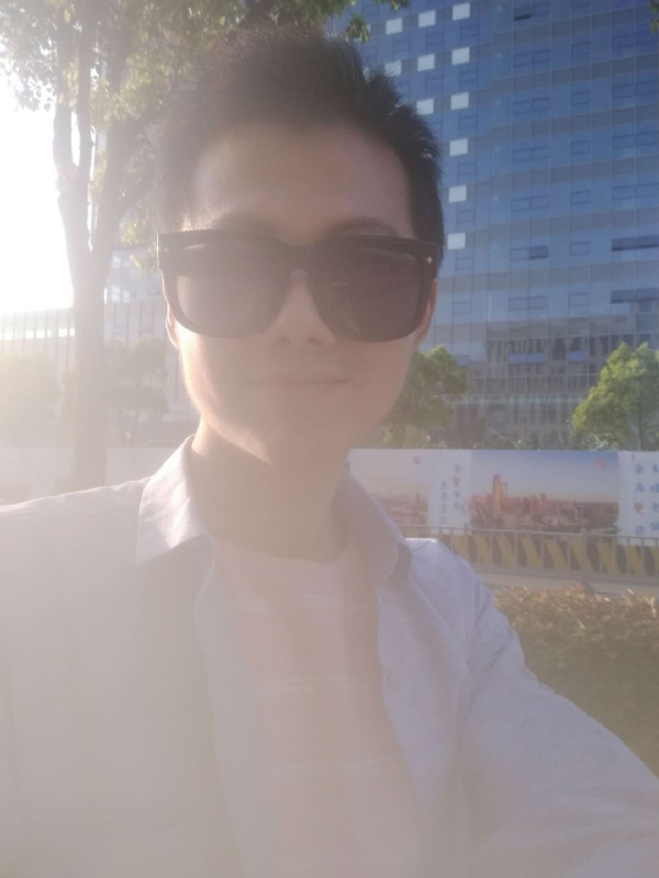 明仔的第一张照片--华安交友网