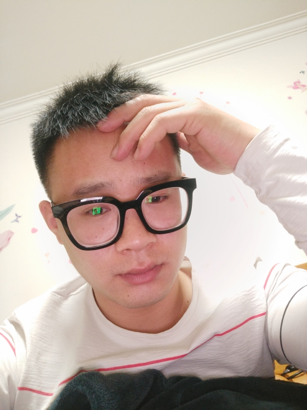 华灯初上的夜晚的第一张照片--华安交友网