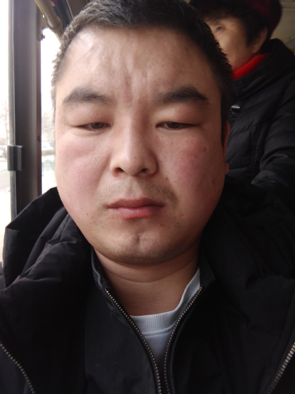 张延义的第一张照片--华安交友网