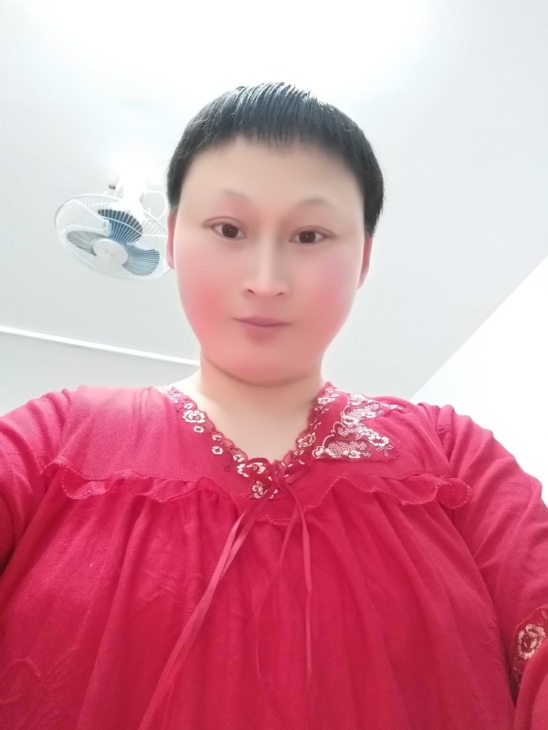 彩虹姐姐永不言弃的第一张照片--华安交友网