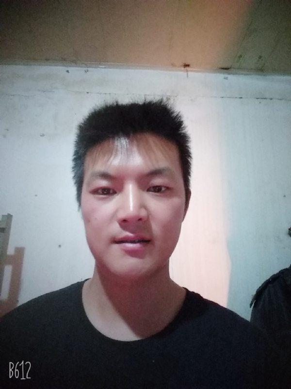 风轻云淡的第一张照片--华安交友网