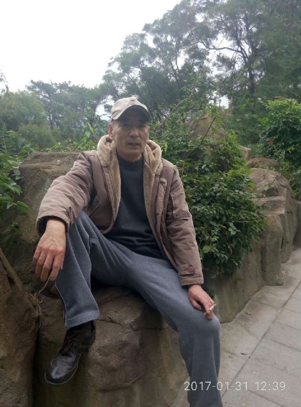 热腾腾的第一张照片--华安交友网