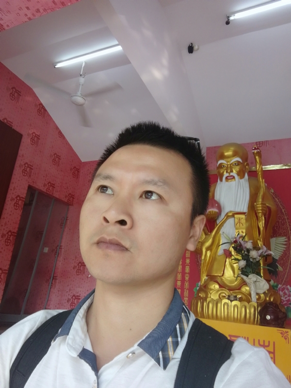 WAR的第一张照片--华安交友网