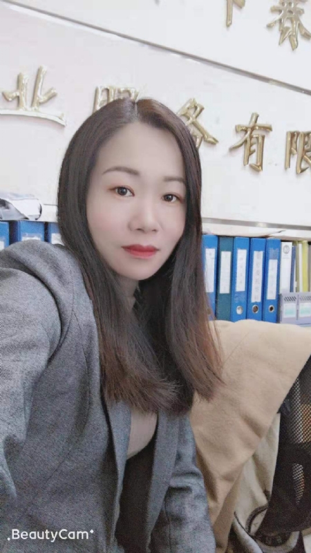 羽化成蝶的第一张照片--华安交友网