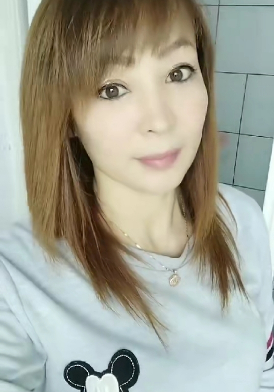 魅力白玲的第一张照片--华安交友网