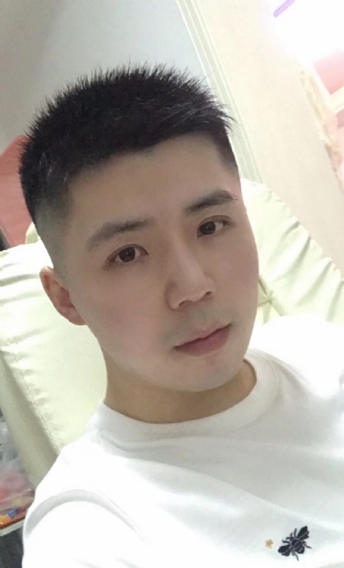 阿信的第一张照片--华安交友网