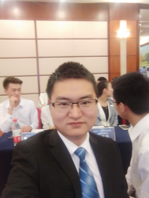 慕秋的第一张照片--华安交友网