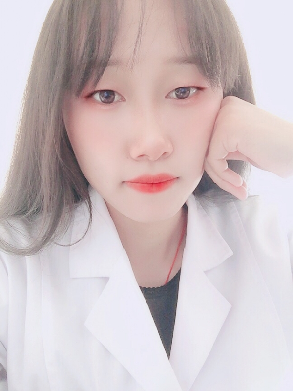 白婚纱的第一张照片--华安交友网