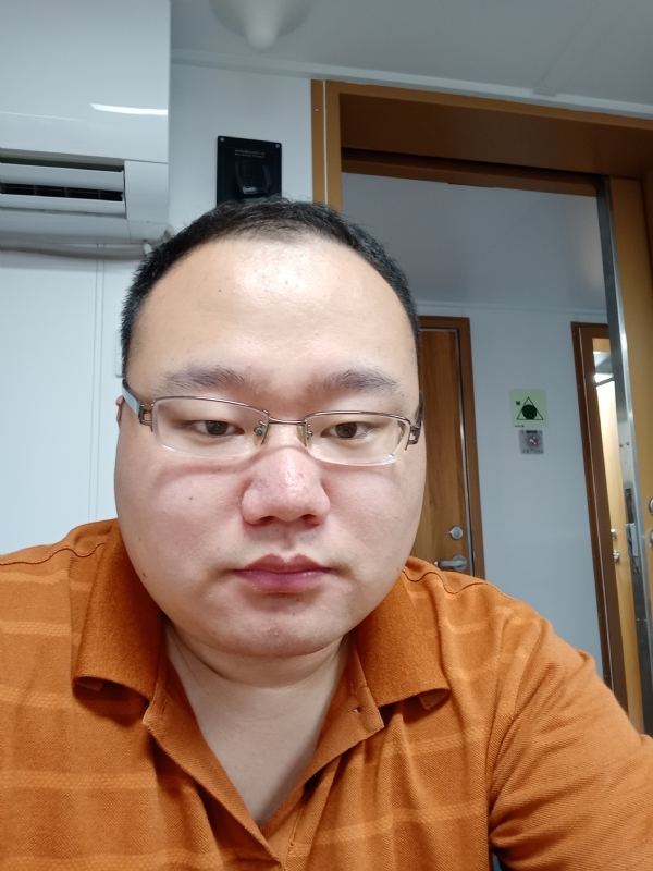 努力爱一次的第一张照片--华安交友网