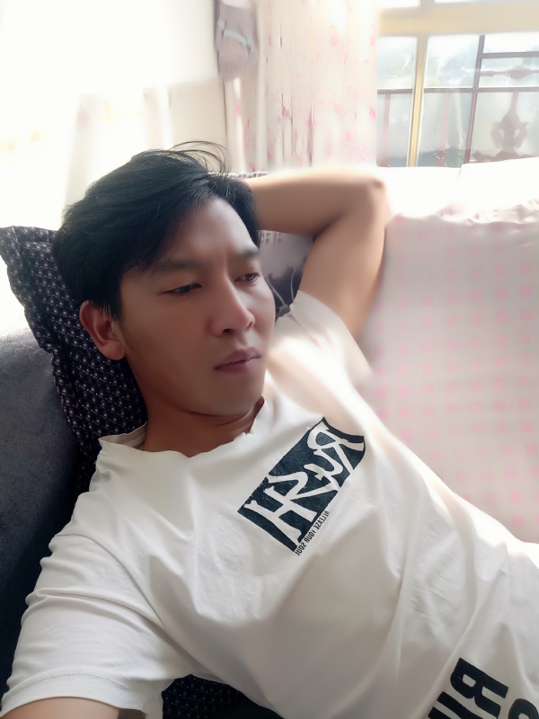 大通的第一张照片--华安交友网