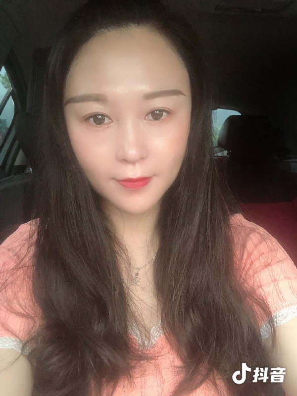 云云的第一张照片--华安交友网