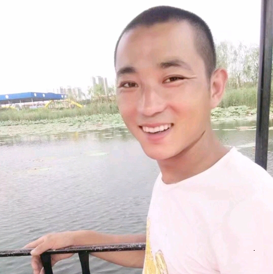 为你等候的第一张照片--华安交友网
