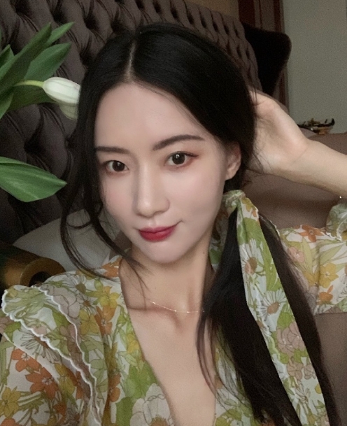 倾城的第一张照片--华安交友网