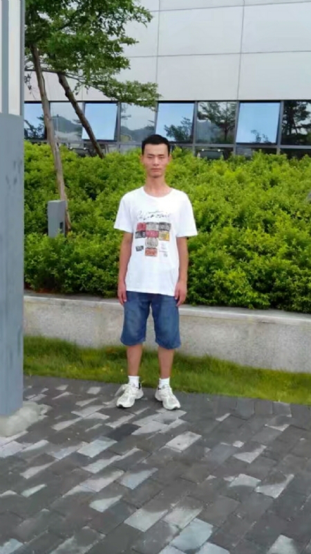 龙行天下的第一张照片--华安交友网