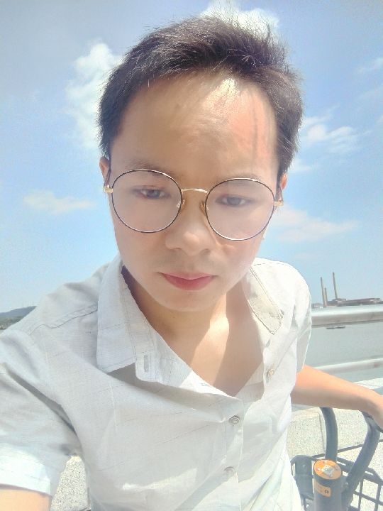楠呐的第三张照片--华安交友网