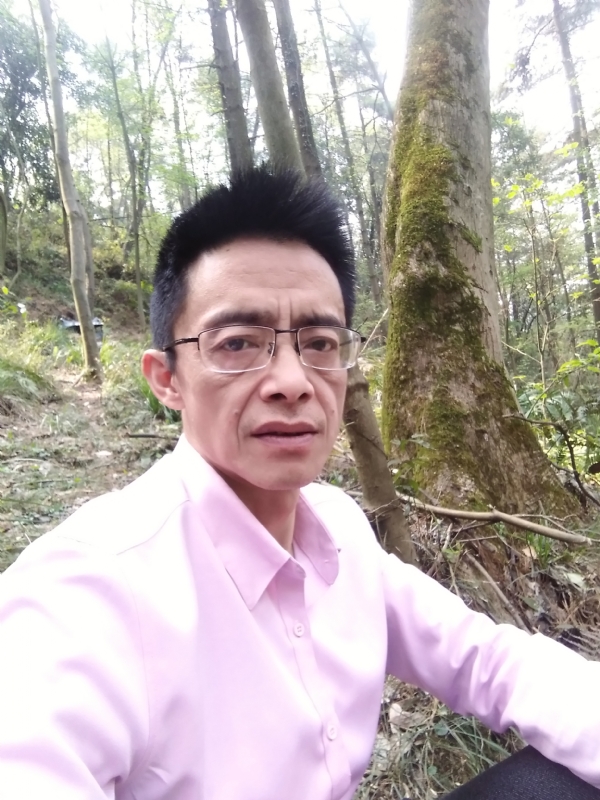 吴彬的第一张照片--华安交友网