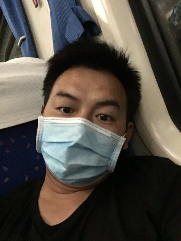 换掉发型的第一张照片--华安交友网