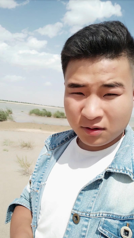 王强的第一张照片--华安交友网