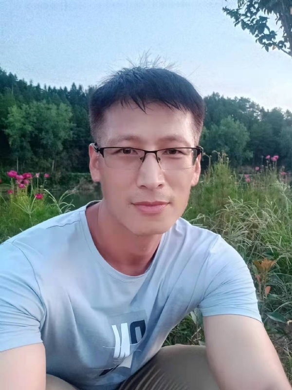 零零柒的第一张照片--华安交友网