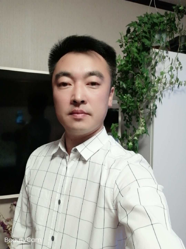不一样的烟火的第二张照片--华安交友网