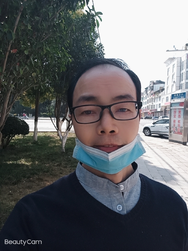 开心生活的第一张照片--华安交友网