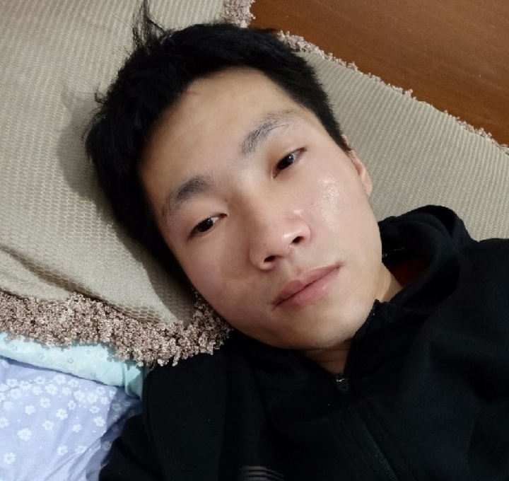 老鼠爱上猫的第一张照片--华安交友网