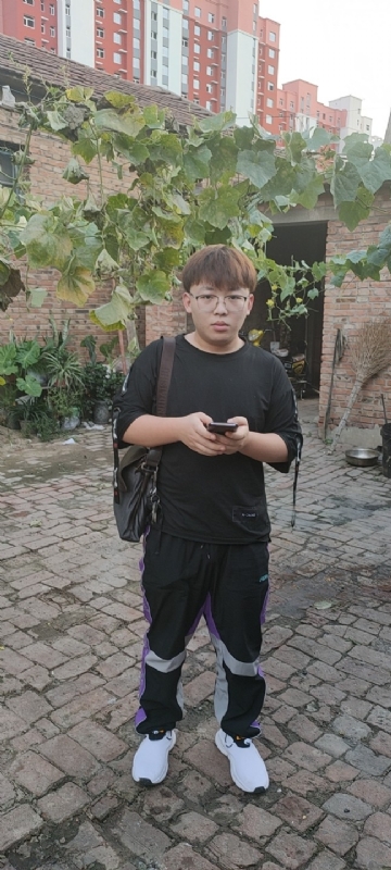辛禹的第二张照片--华安交友网