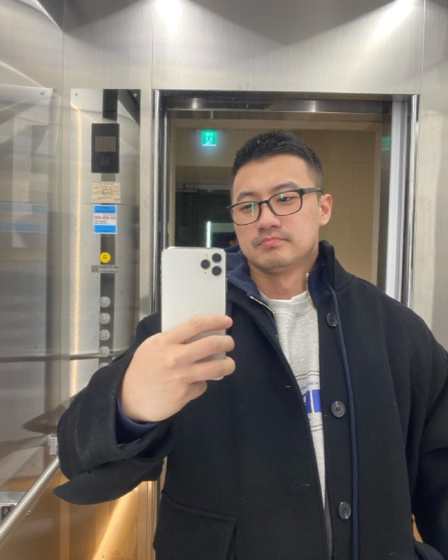 马甲线的第一张照片--华安交友网