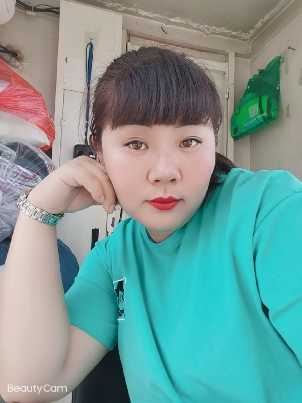 小不点的第一张照片--华安交友网