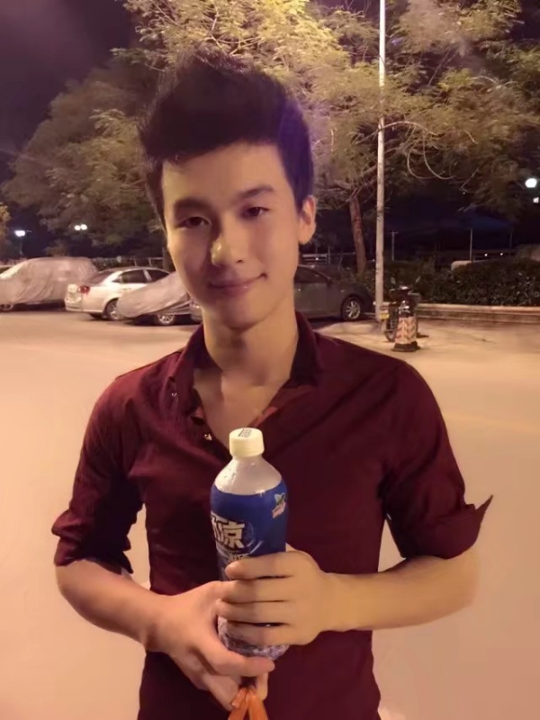 皮特王的第三张照片--华安交友网