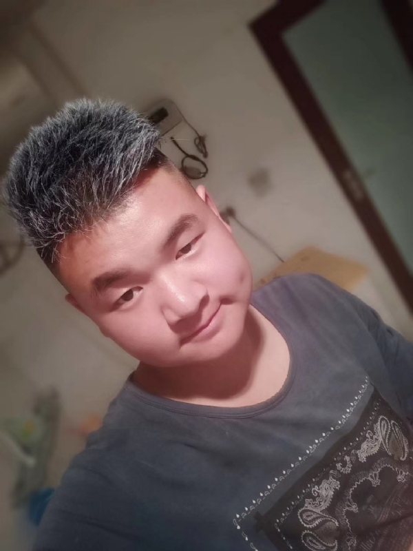李子木的第二张照片--华安交友网