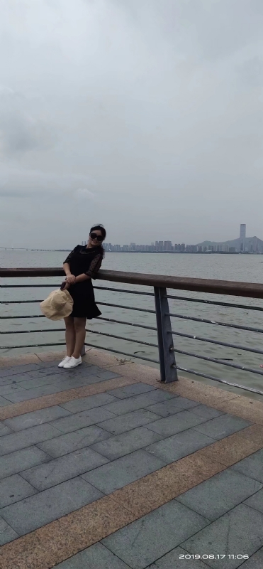 清秋的第一张照片--华安交友网