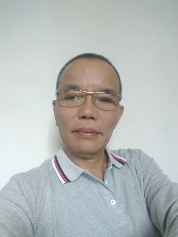 稳重大方的第一张照片--华安交友网