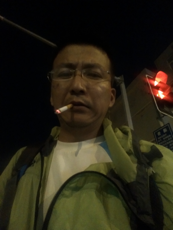 认真的生活的第一张照片--华安交友网