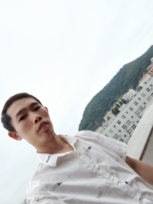 会飞的鱼的第一张照片--华安交友网
