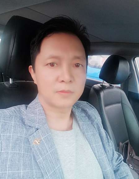 深蓝的第一张照片--华安交友网