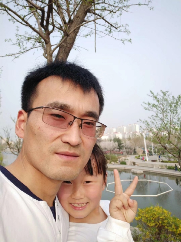 简单的幸福的第一张照片--华安交友网