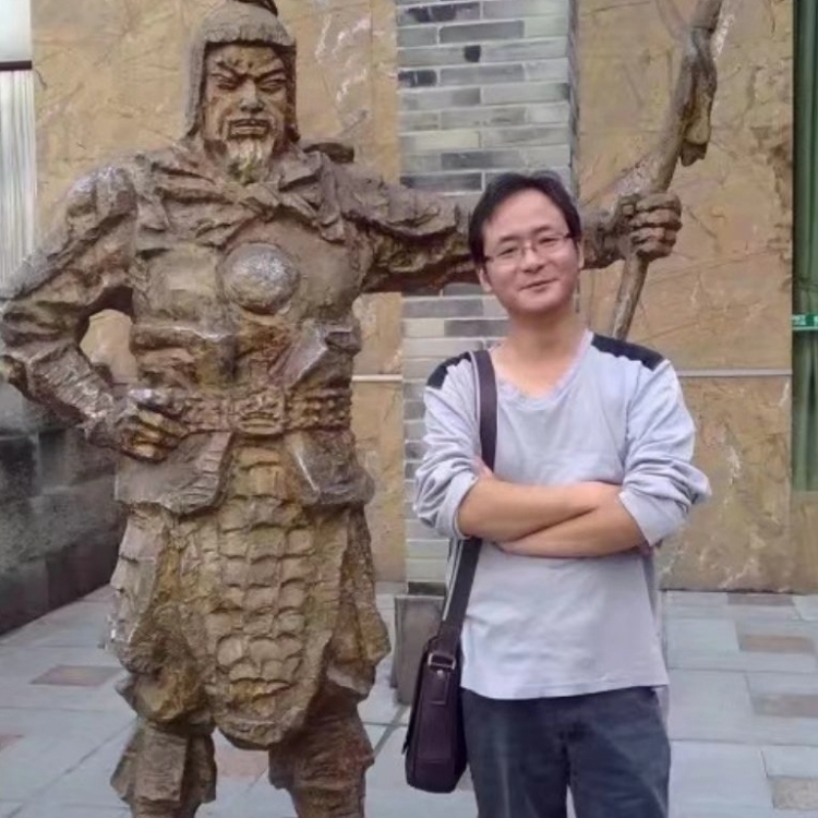 孤狼的第三张照片--华安交友网