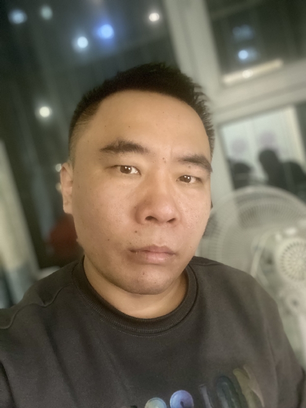 云的第三张照片--华安交友网