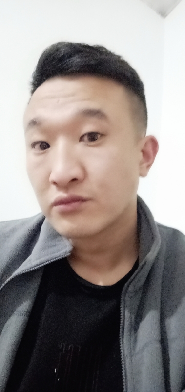 远山的第一张照片--华安交友网