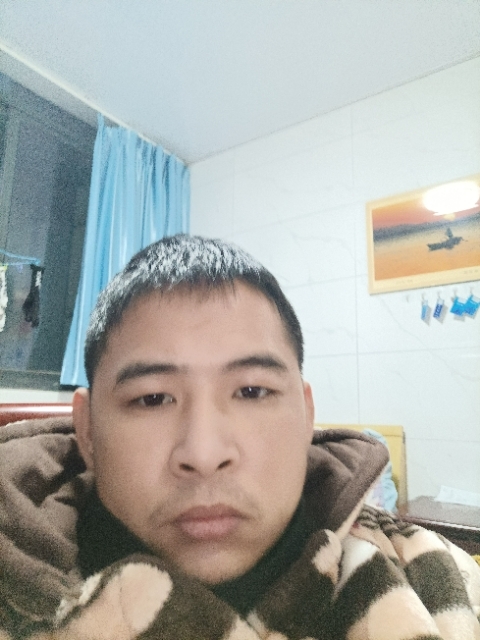 寂寞的第一张照片--华安交友网