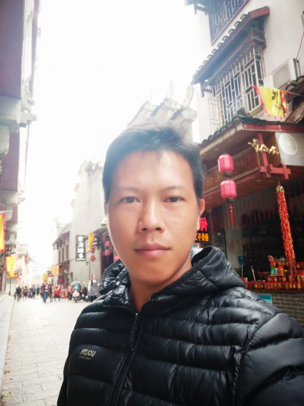 大圣男的第一张照片--华安交友网