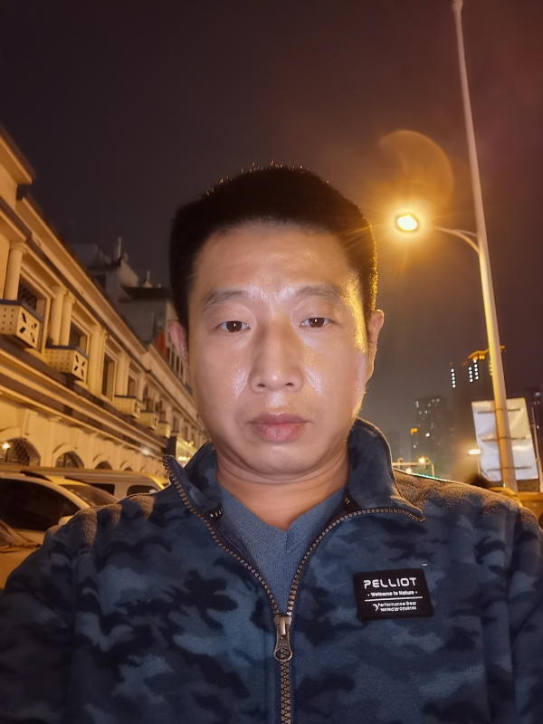 偷偷说的第二张照片--华安交友网