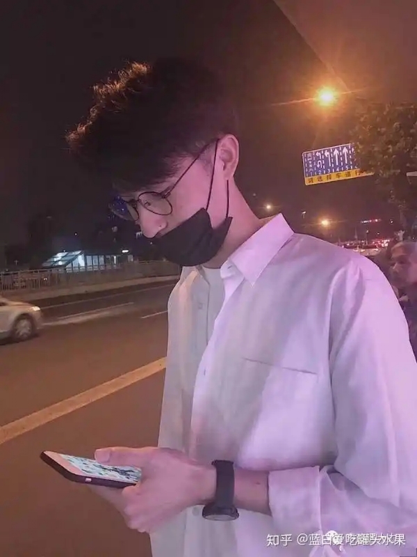 情圣的第二张照片--华安交友网