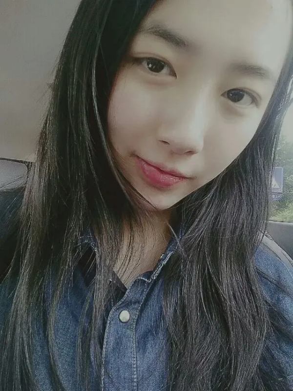 小她的第一张照片--华安交友网