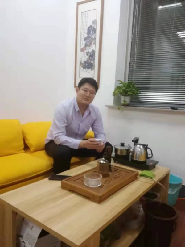 阳光的第一张照片--华安交友网