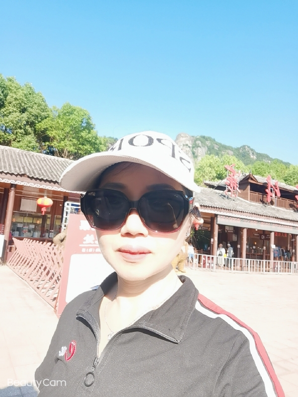 山百合的第一张照片--华安交友网