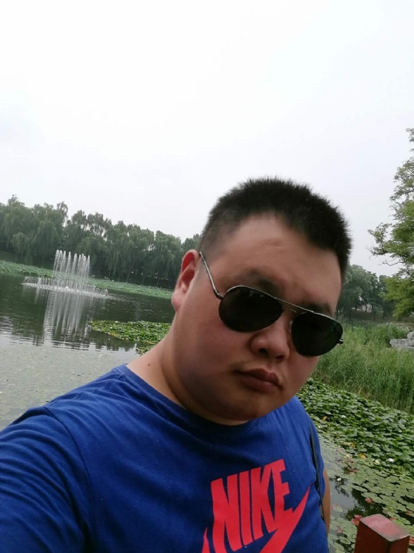 石头的第一张照片--华安交友网