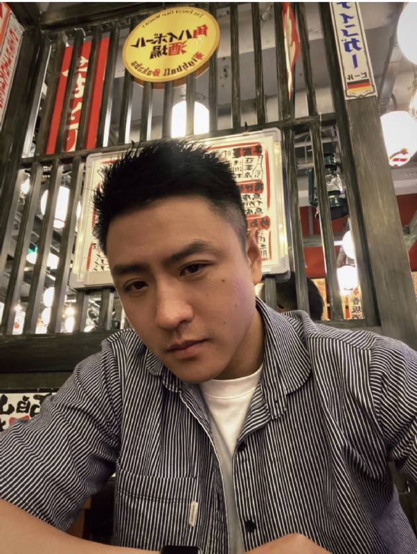 伴你长按的第一张照片--华安交友网