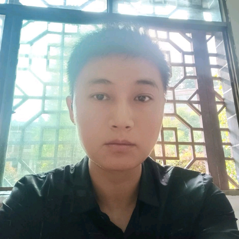 枫叶的第一张照片--华安交友网